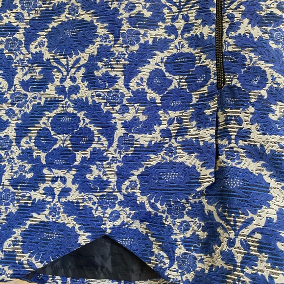 Zara skirt - Picture 2 of 4